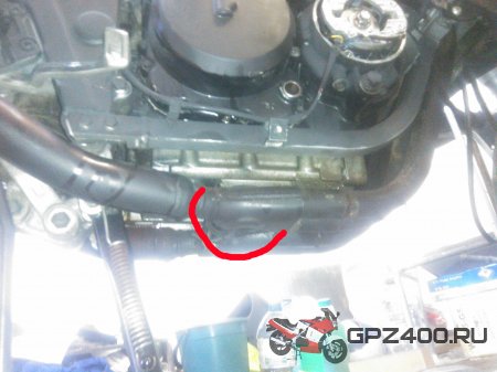 Замена масла в мотоцикле kawasaki GPZ400